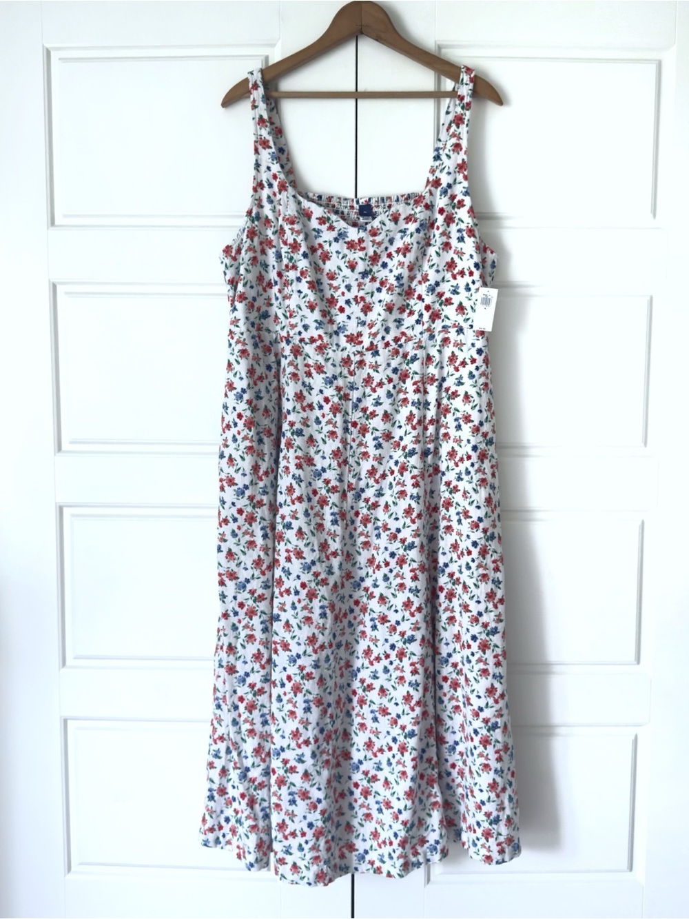 Old Navy Floral Linen Blend Dress XL White Smocked Sundress Cottage Americana